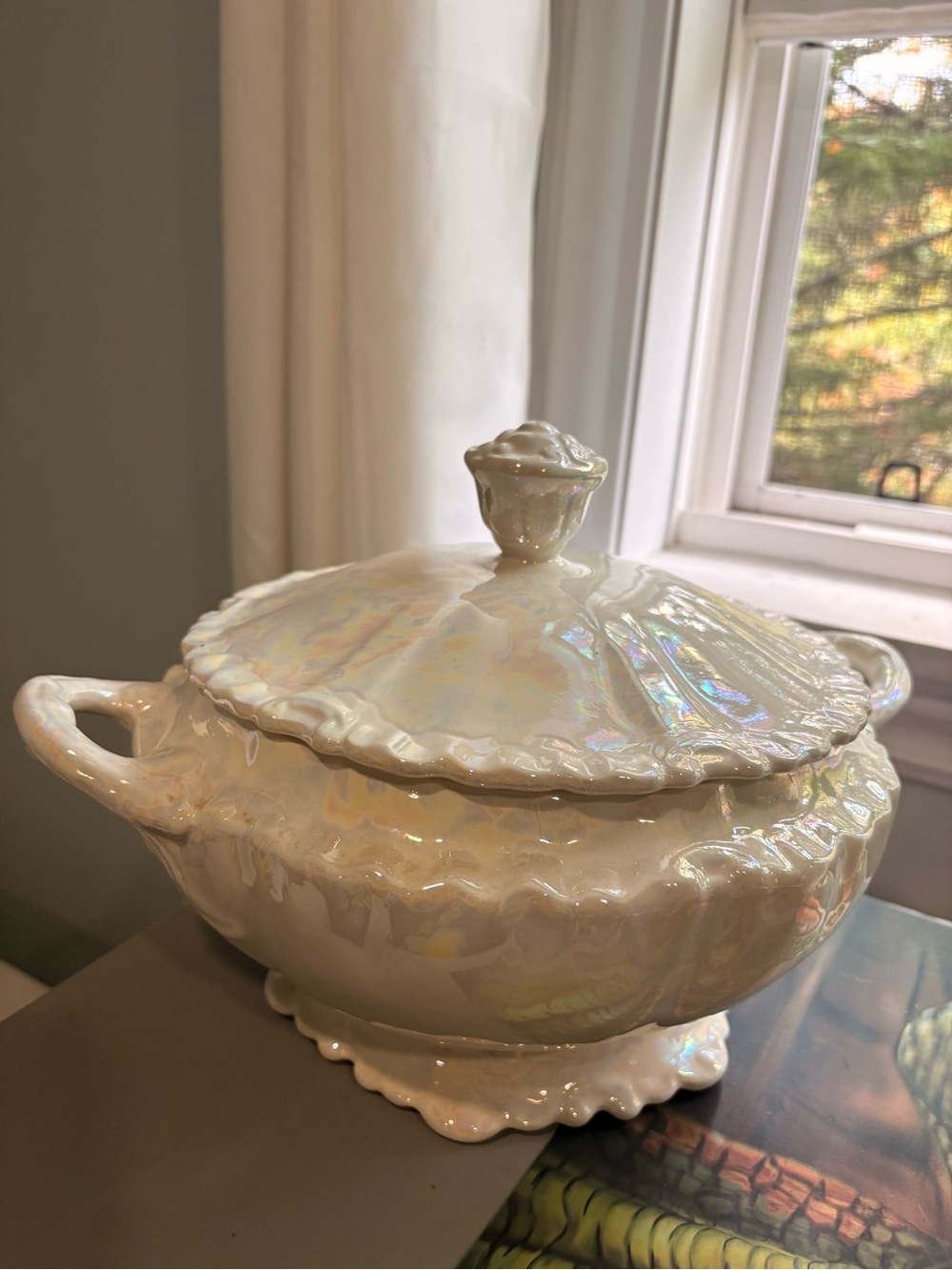 Pearlescent Cream Ceramic Covered Soup Tureen.